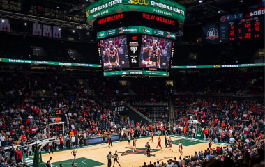 smoothie king center